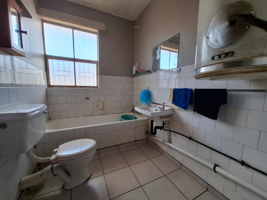 1 Bedroom Property for Sale in Bloemfontein Free State